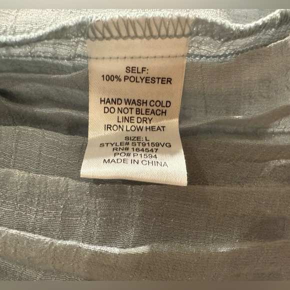 Flawless Brand Women’s Ruffled Peplum Crop Top Off The Shoulder NWT Size Large - Picture 4 of 4